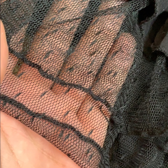 Black Forever 21 Tank Top w/Frill Detail - Picture 3 of 4